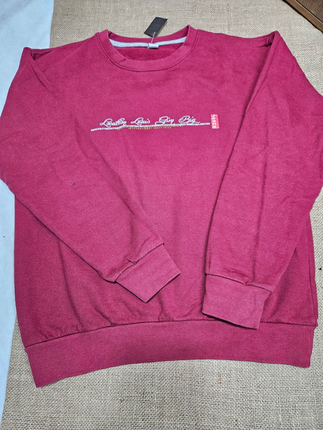 BUZO DEPORTIVO, COLOR BORDEAUX. TALLE S / 14