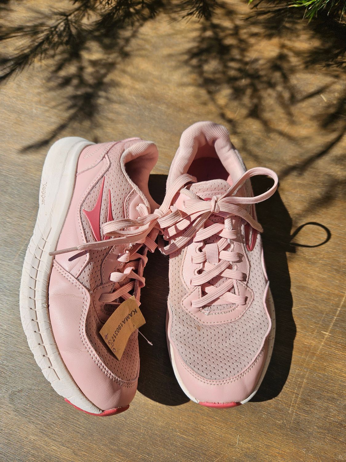 CHAMPIONES MARCA TOPPER, COLOR ROSADO, TALLE 35-36. EXCELENTE ESTADO