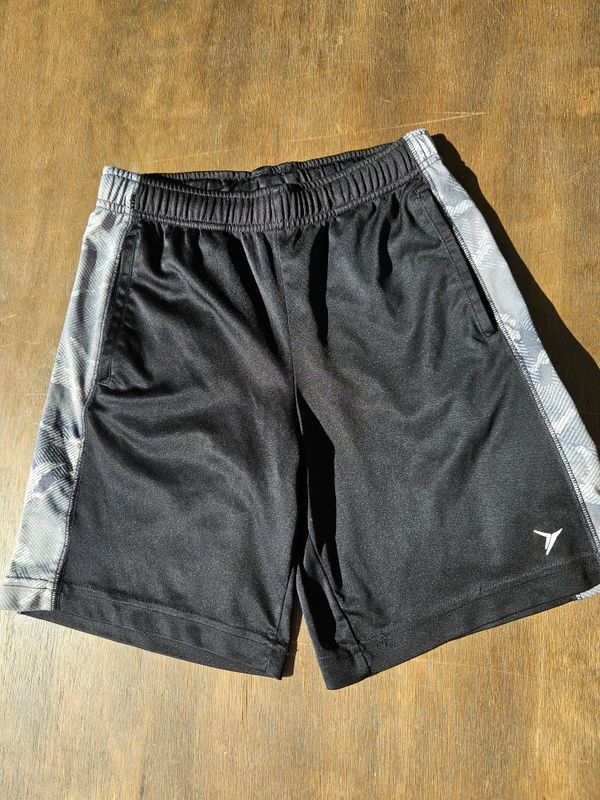 SHORT DRYFIT DEPORTIVO PARA NIÑO, TALLE 8, COLOR NEGRO