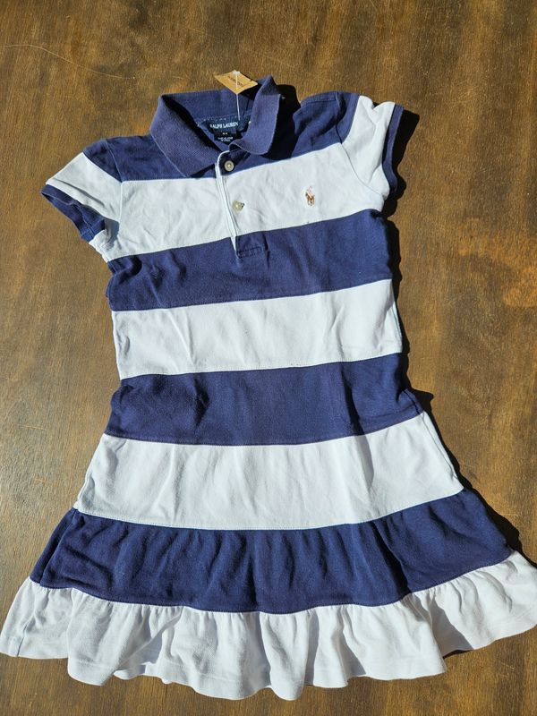 VESTIDO PARA NIÑA, ESTILO CHOMBA, RAYADO BLANCO Y AZUL, MARCA POLO, TALLE 6