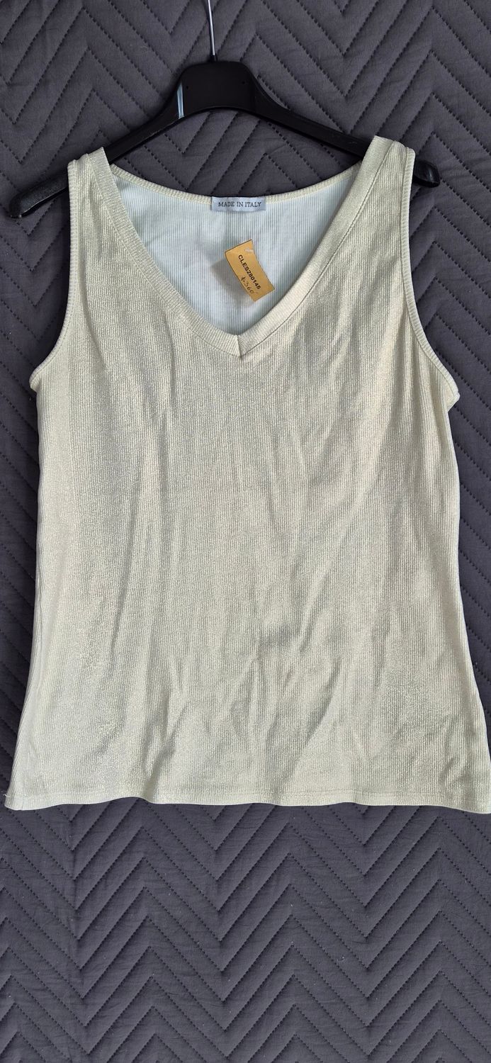 MUSCULOSA PARA DAMA, 95% ALGODON, ITALIANA, CON BRILLO. TALLE M. NUEVA SIN USO.