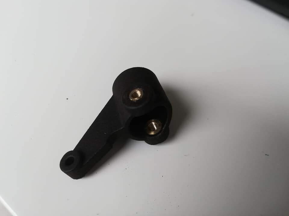Yokomo 870c RPM style front steering knuckles, pair.