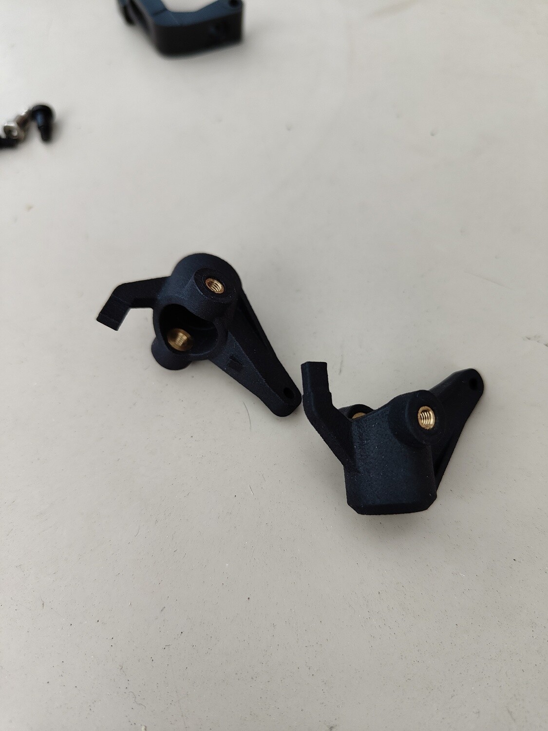 Yokomo Works 91-93 steering knuckles with insert, pair