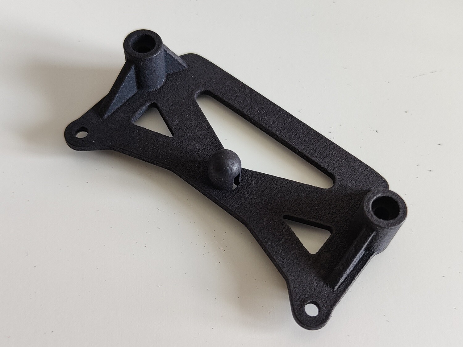 Losi XX servo brace