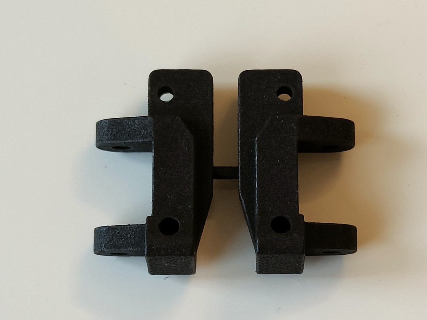 Team Associated RC10 30 degree front uprights (pair)