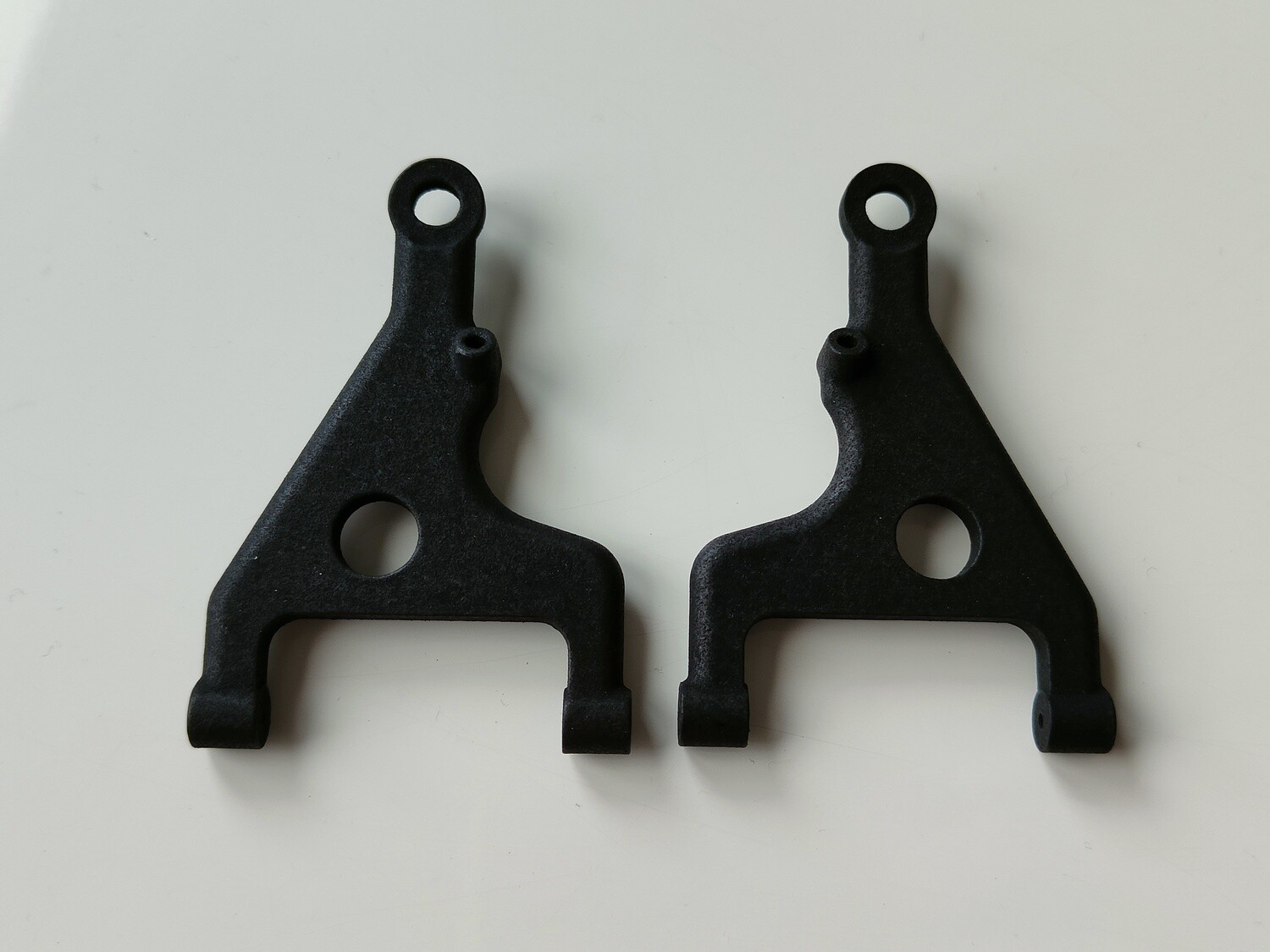 Tenth Technology Predator DTM front lower arms, pair