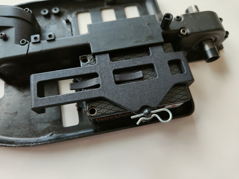 Losi XX4 shorty LiPo holder