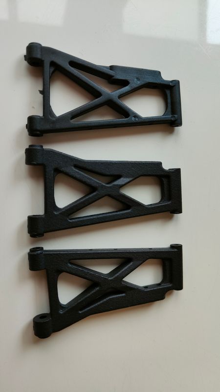 Schumacher Cougar 2/ BossCat rear arms 1/8" hingepin (pair)