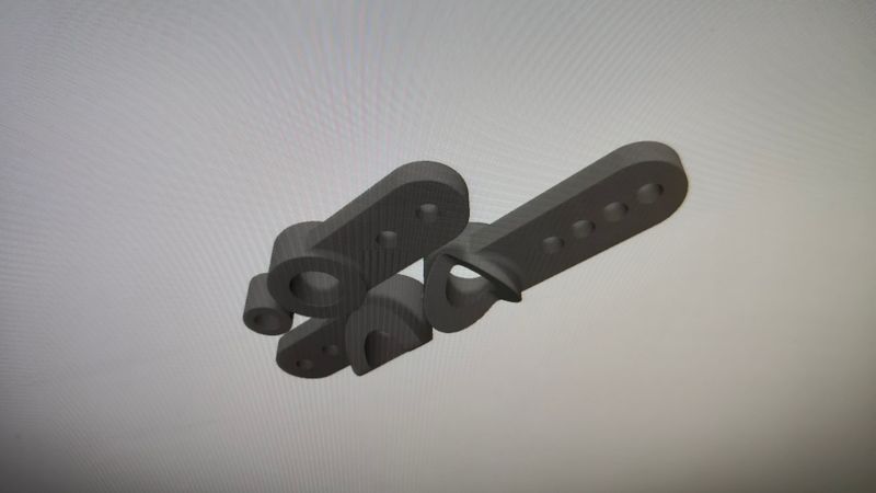 Yokomo 90° servo saver plastics set