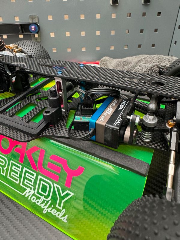 Yokomo YZ-10 '95 LCG shorty LiPo mount