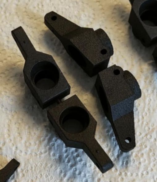 Team Associated RC10 1° toe rear uprights Team Associated RC10 1° toe rear uprights