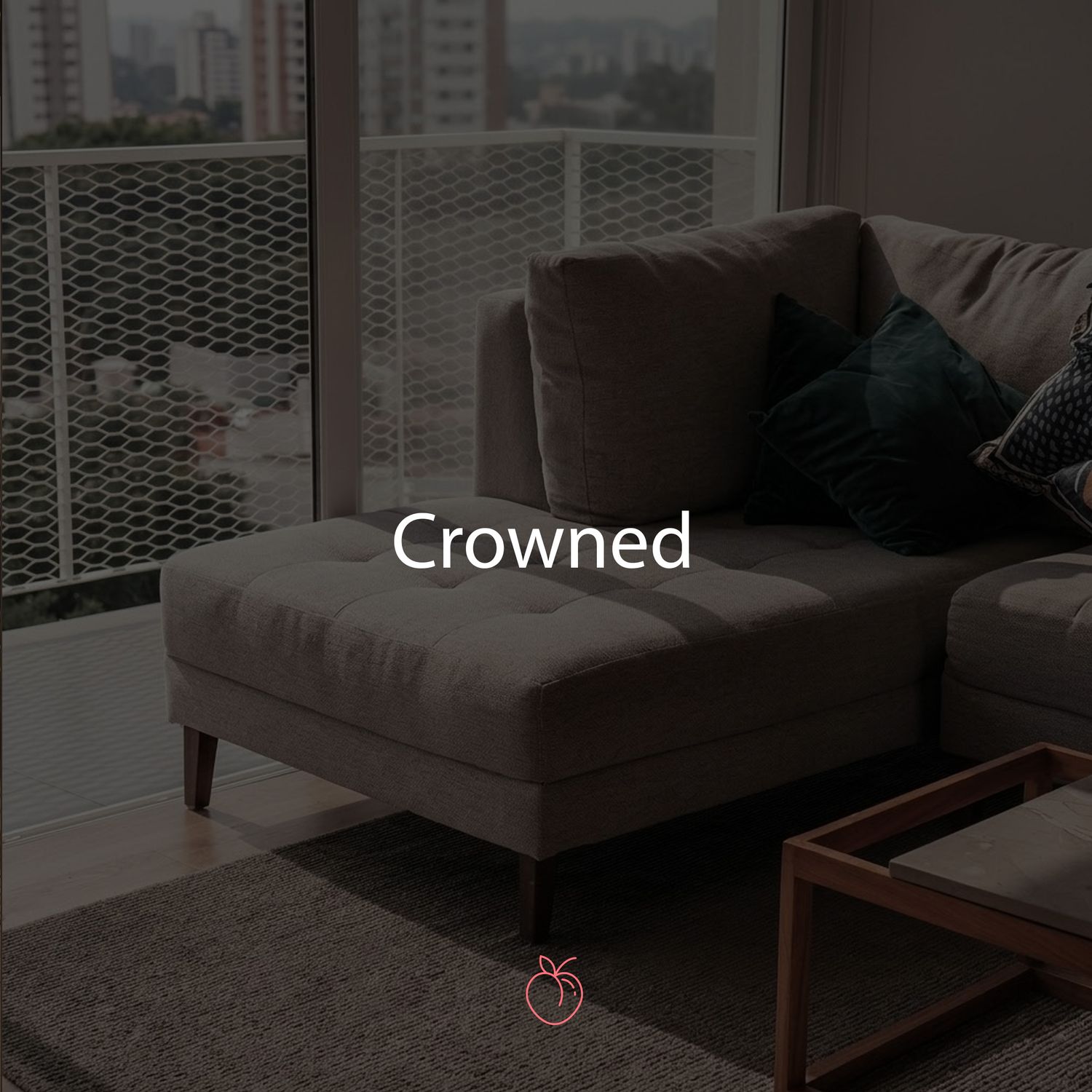 Duraznos Set Crowned