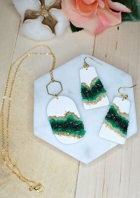 Geode Necklace & Earrings Set