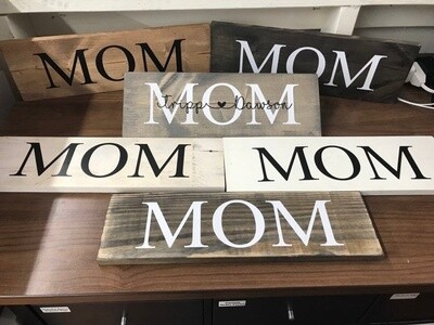 Custom MOM with Kid's Name(s) Plaques