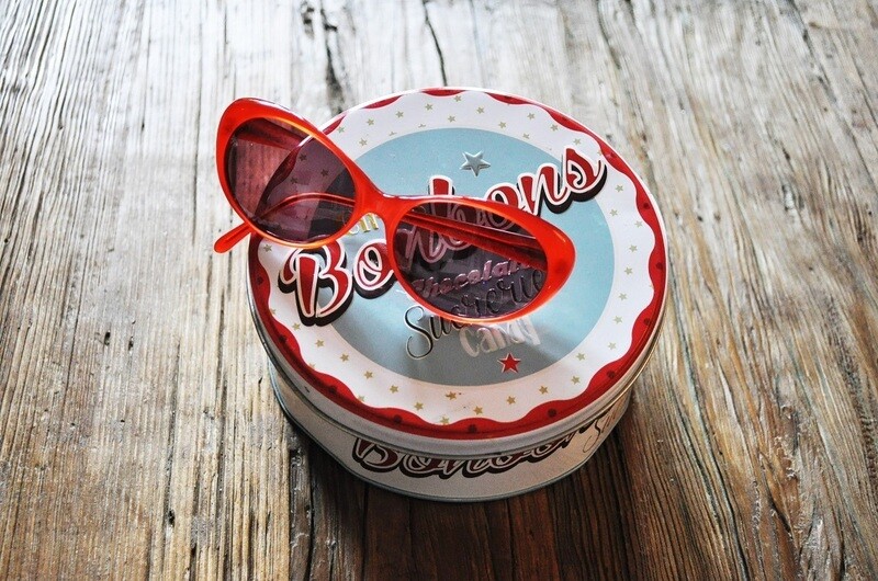 PIER CARDIN VINTAGE FARFALLA ROSSA