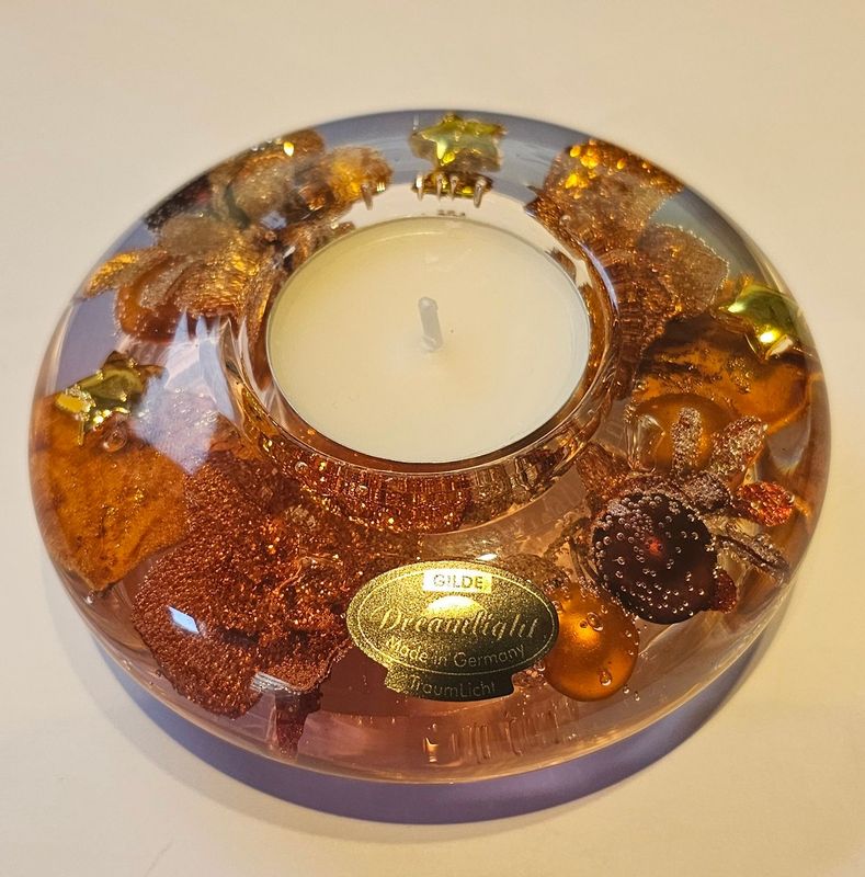 Silent Lights Orange Ufo, een Dreamlight waxinelichthouder Silent Lights Orange Ufo, een Dreamlight waxinelichthouder van mond geblazen glas. Dreamlight, Kerstmis