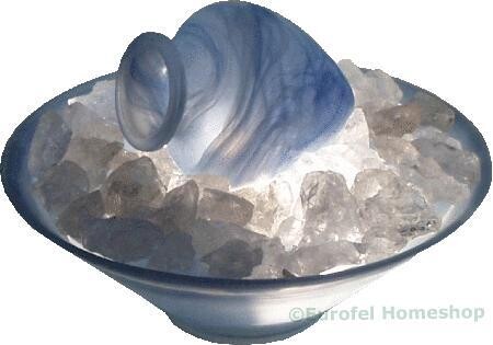 BERGEN 25 kamerfontein incl. blauw melkglazen schaal en witglazen kruikje. edelsteen en glasfonteinen.