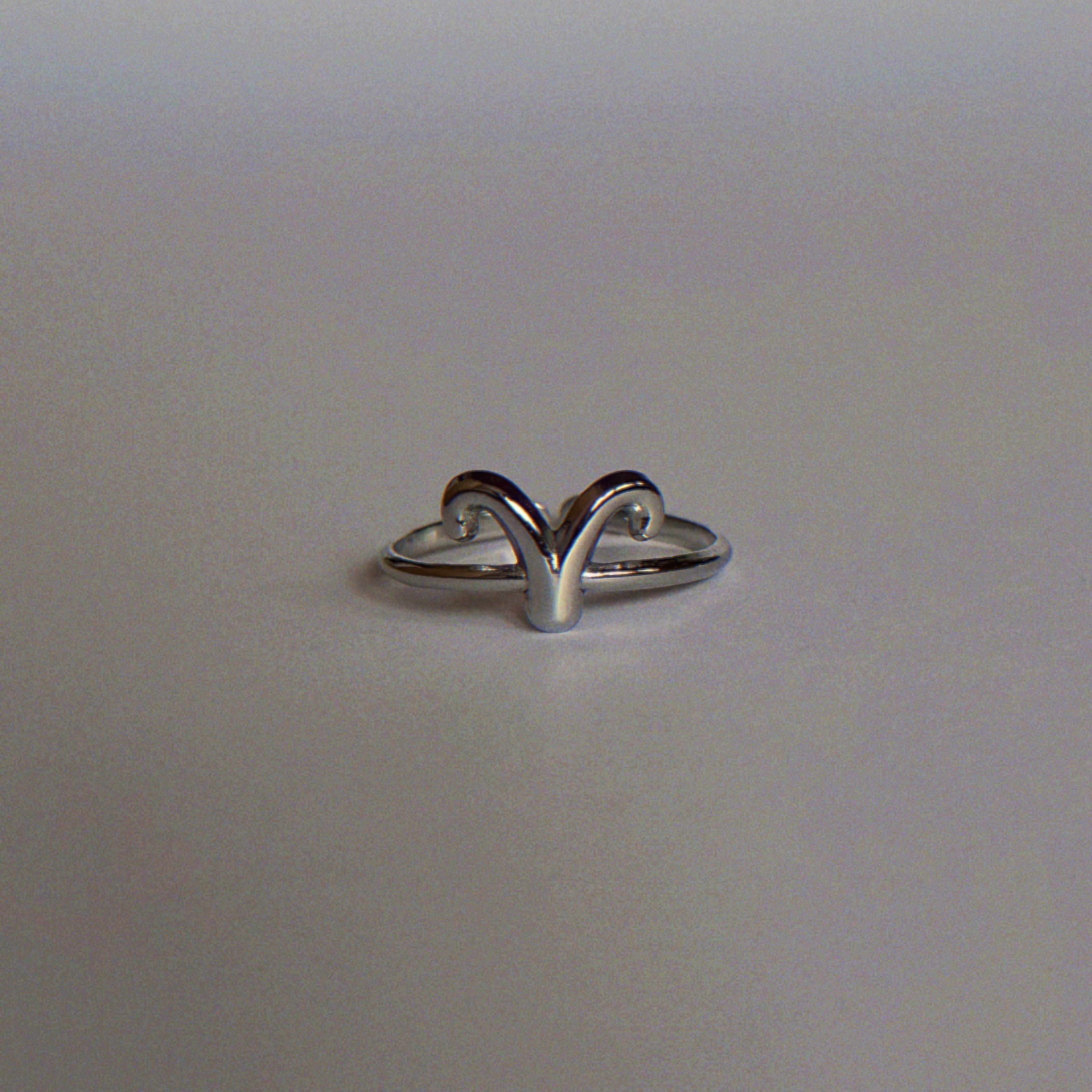 Anillo Aries