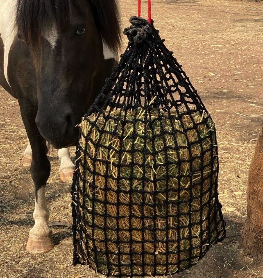 1.6'' hole，2-pack Nylon Knot Hay Nets Hay Nets Nylon Knot Hay Nets /Hay Nets For Horses Square Slow Feed Hay Net , Mesh size 4x4cm