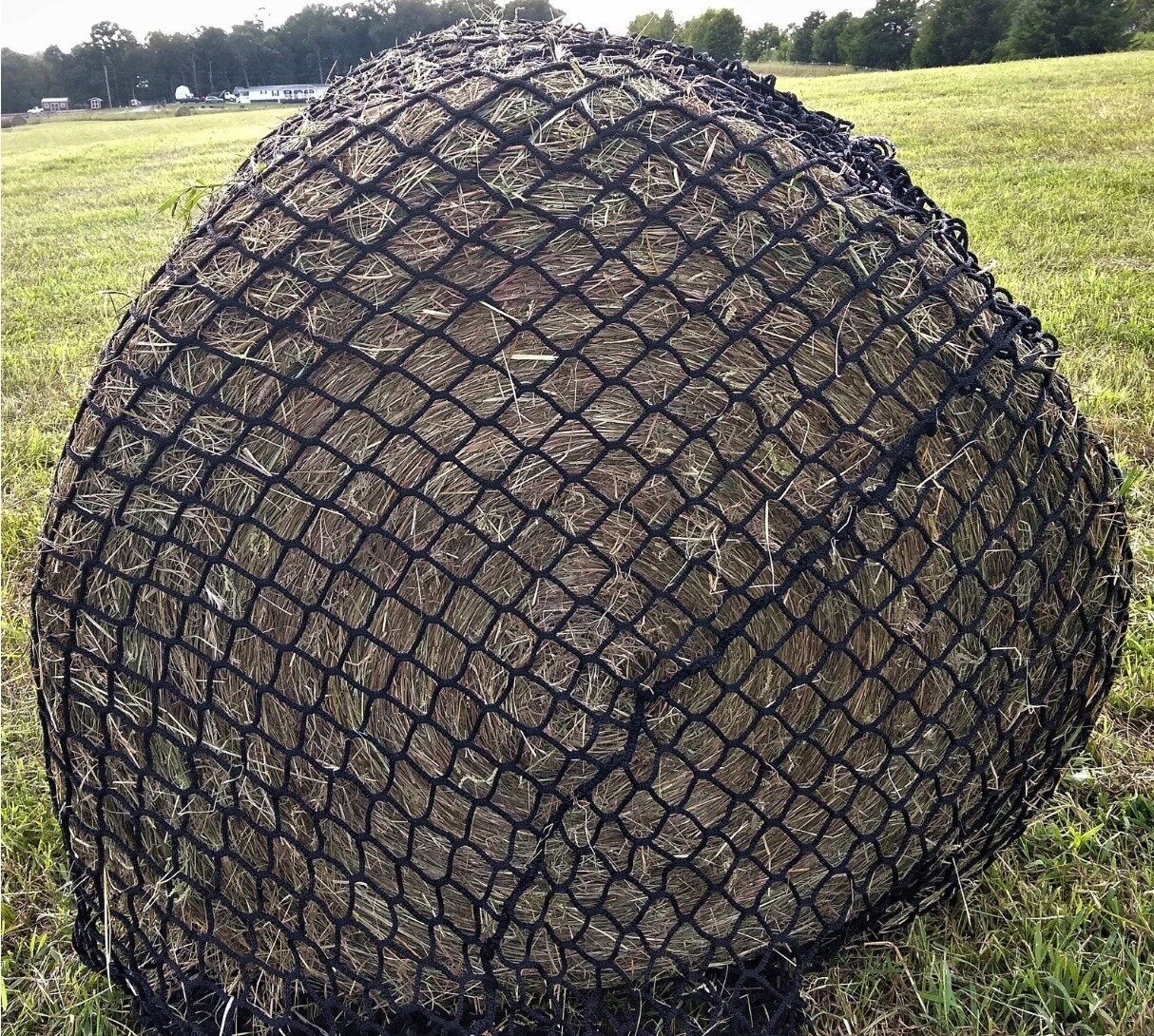 6x6ft 1.9" Hole Round Hay Bale Net / 6' x 6' - Black Knotless and Rugged Net - 1.5" Opening for Slow Feeding Horses - Easy on Horses 