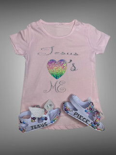 Jesus Loves me T-shirt