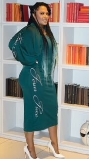 JP Bishop Sleeve Mid Dress