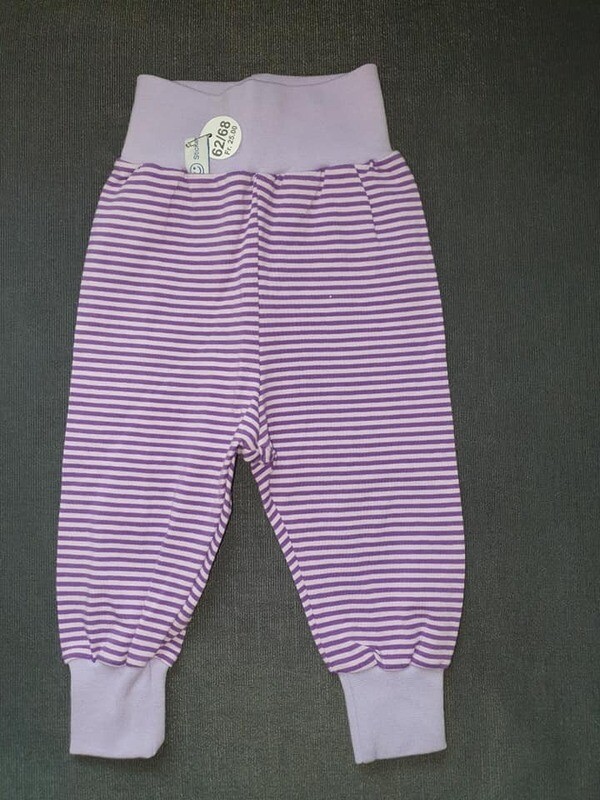 62/68, Hösli gestreift, dunkelviolet-flieder