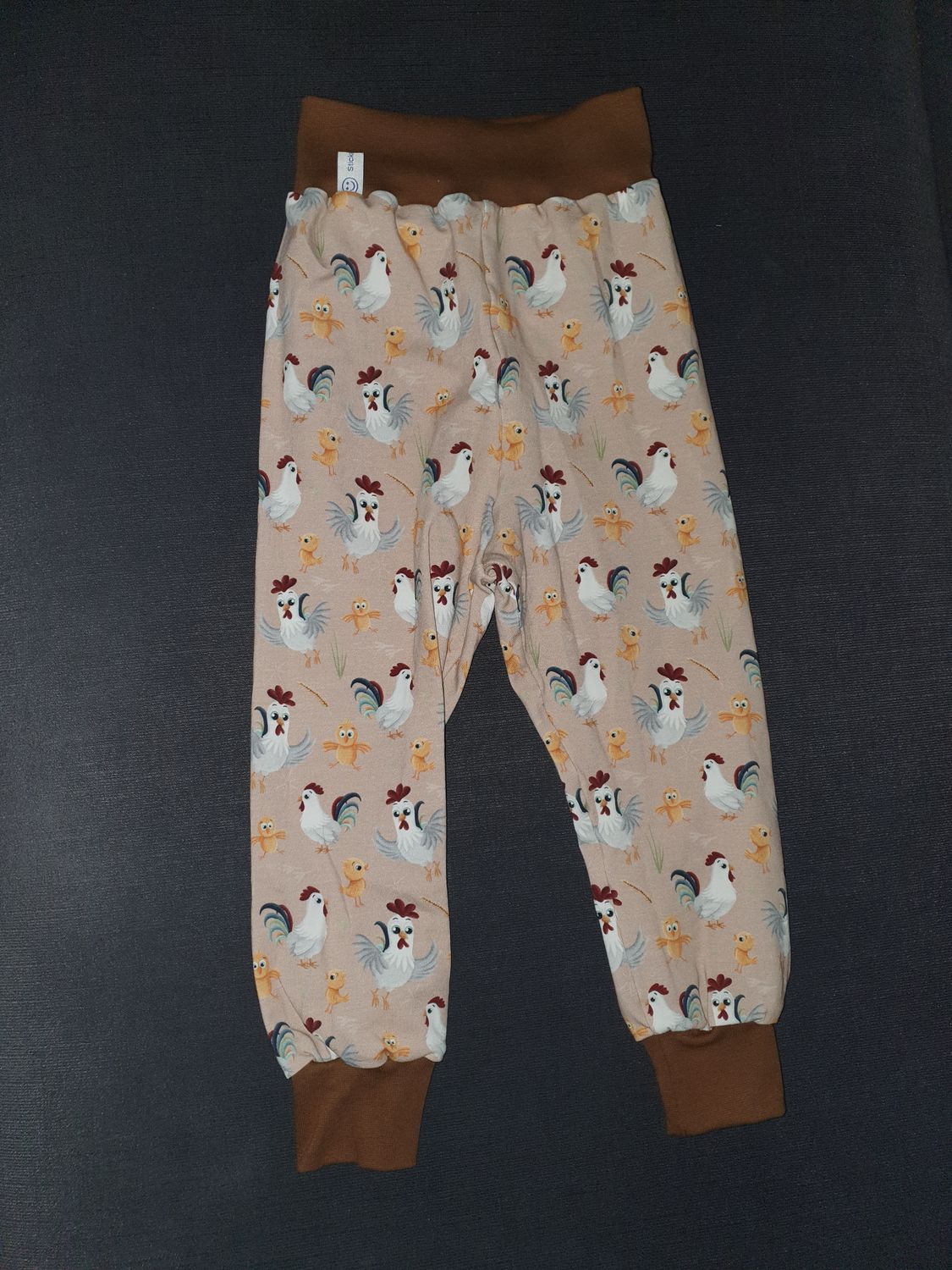 86/92, Hösli, Hüehndli braun