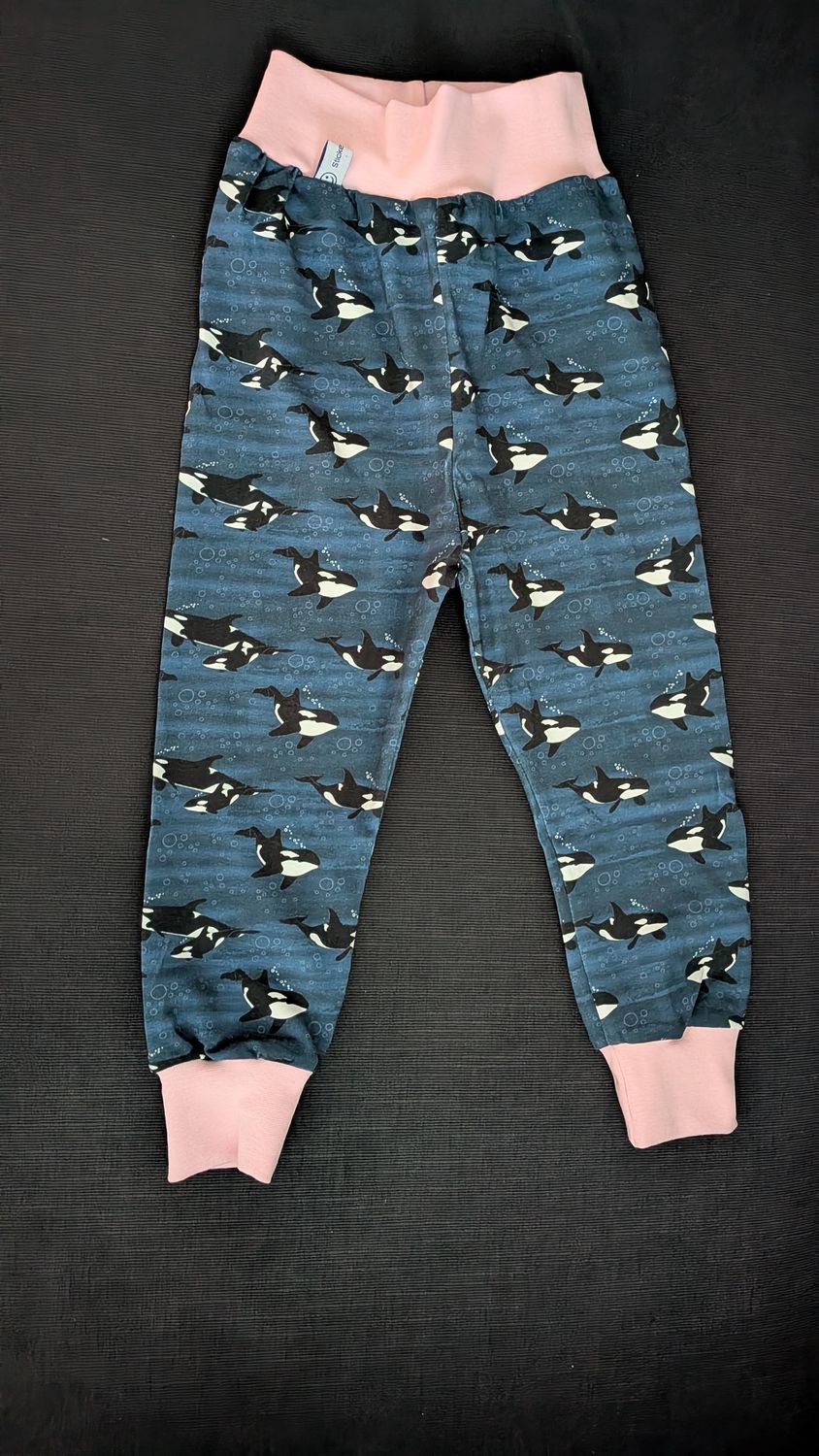 86/92, Hösli Wal auf navy mit rosa Bündchen