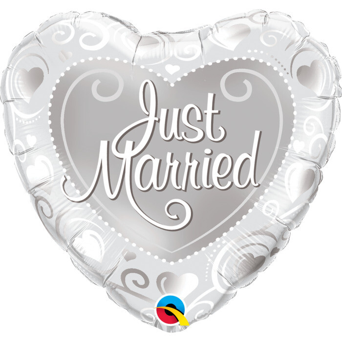 Just Married Silver 18"