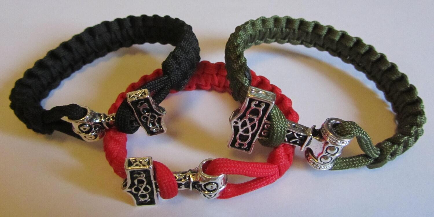 Armbånd i  sort paracord