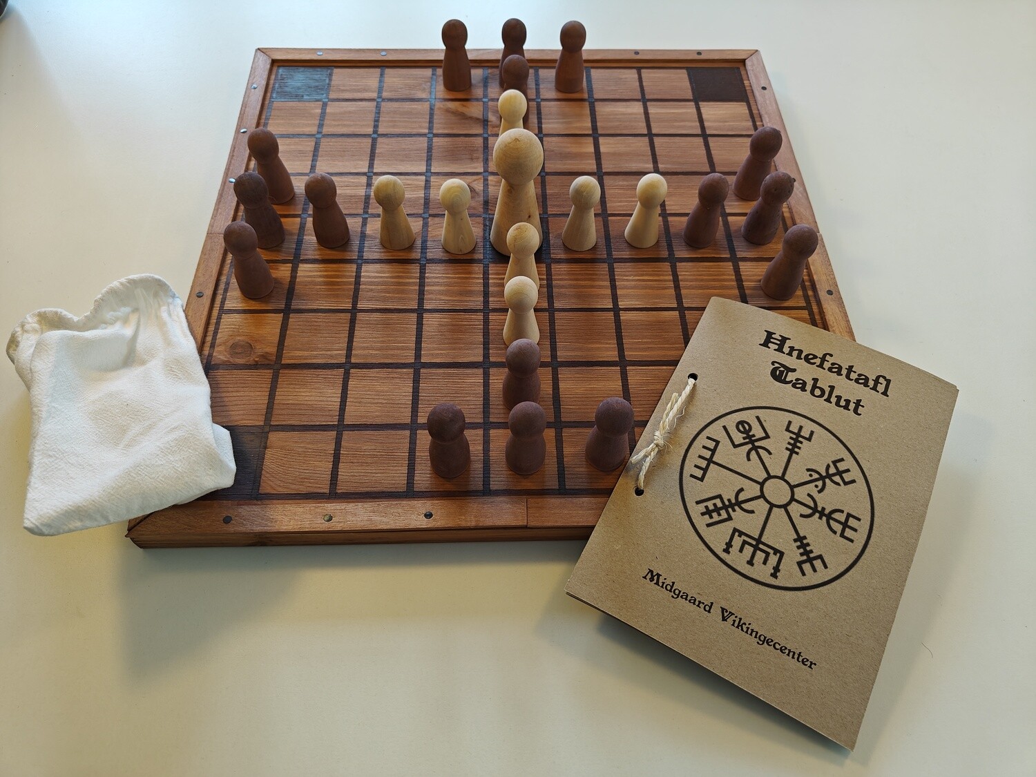 Hnefatafl