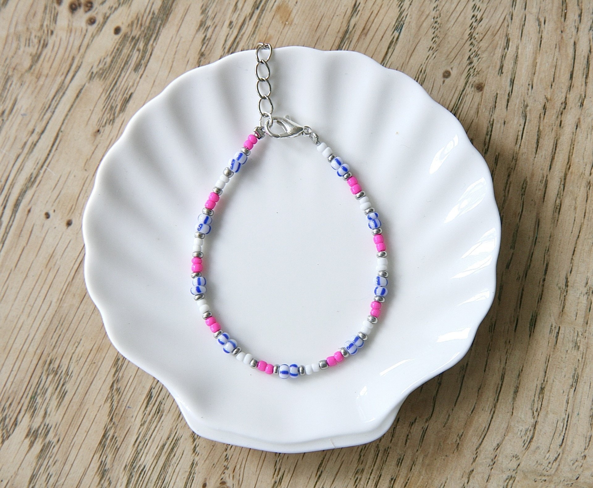 roze-blauw-wit armbandje