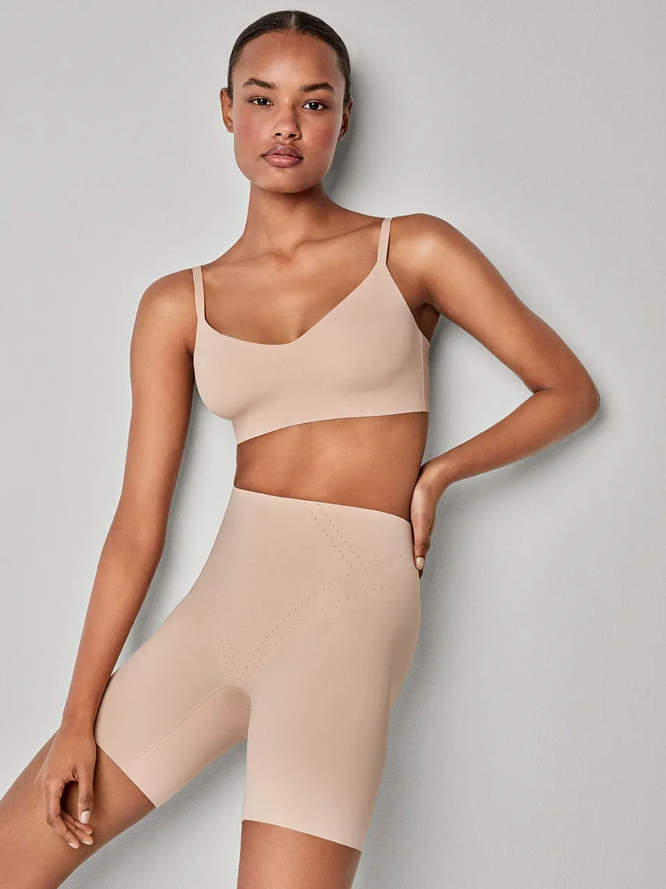 PANCIERA MODELLANTE GISELA 1/10050