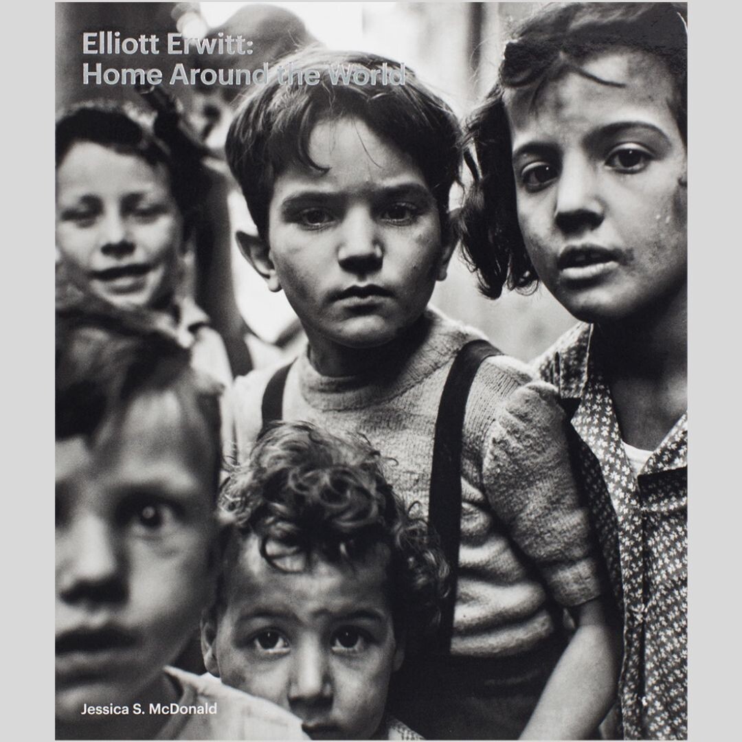 Elliot Erwitt - Home Around the World
