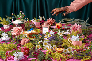 The Essence - Discovering the World of Scent, Perfume & Fragrance