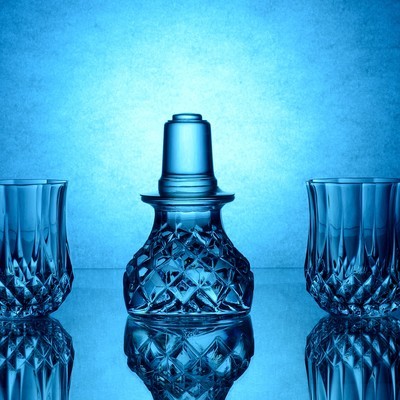 Vase et objet en verre