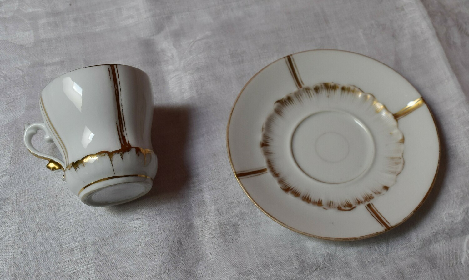 Ensemble de deux tasses et sous-tasses