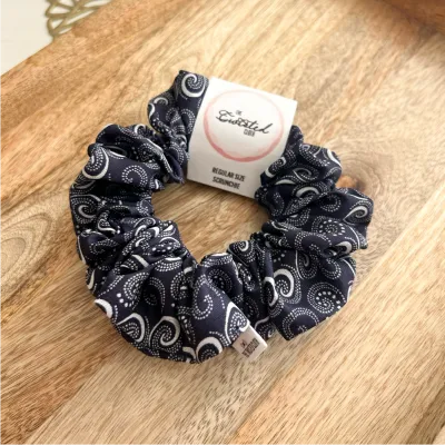 Navy Shwe Shwe Scrunchie