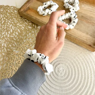Black Hearts Skinny Scrunchie