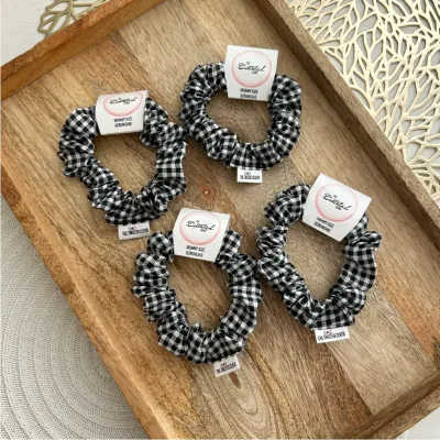 Black &amp; White Skinny Scrunchie