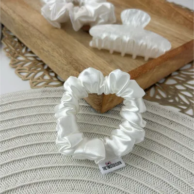 3Pcs White Satin Scrunchie &amp; Claw Clip Set