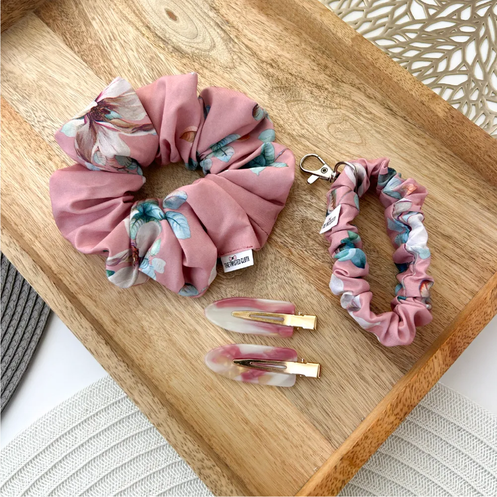 4Pcs Dusty Pink Floral Scrunchie, Key Fob &amp; No Crease Hair Clips Set