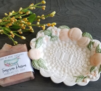 Vintage Basket of Peaches Ceramic Soap Dish Gift Combo
