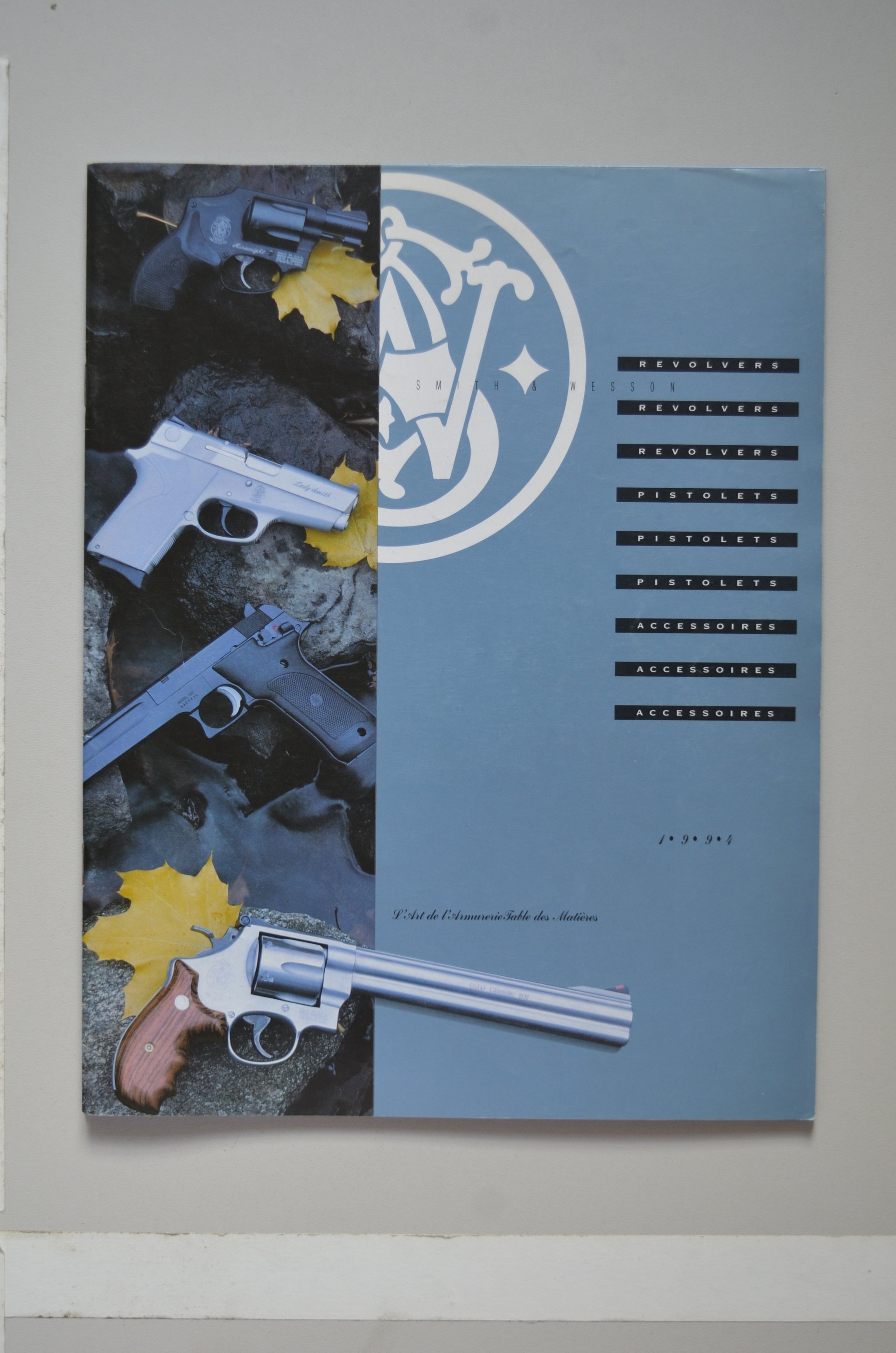 Smith & Wesson Product catalogue 1994