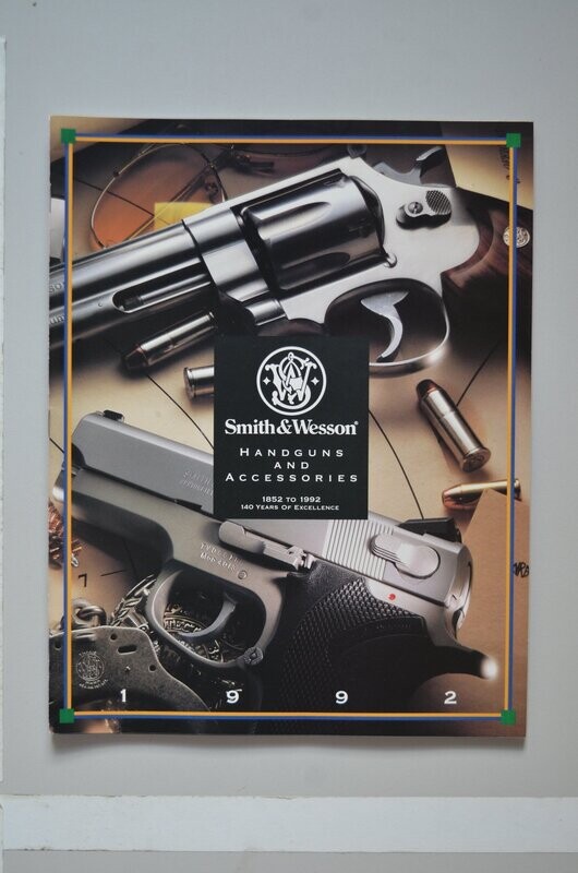 Smith & Wesson Product catalogue 1992