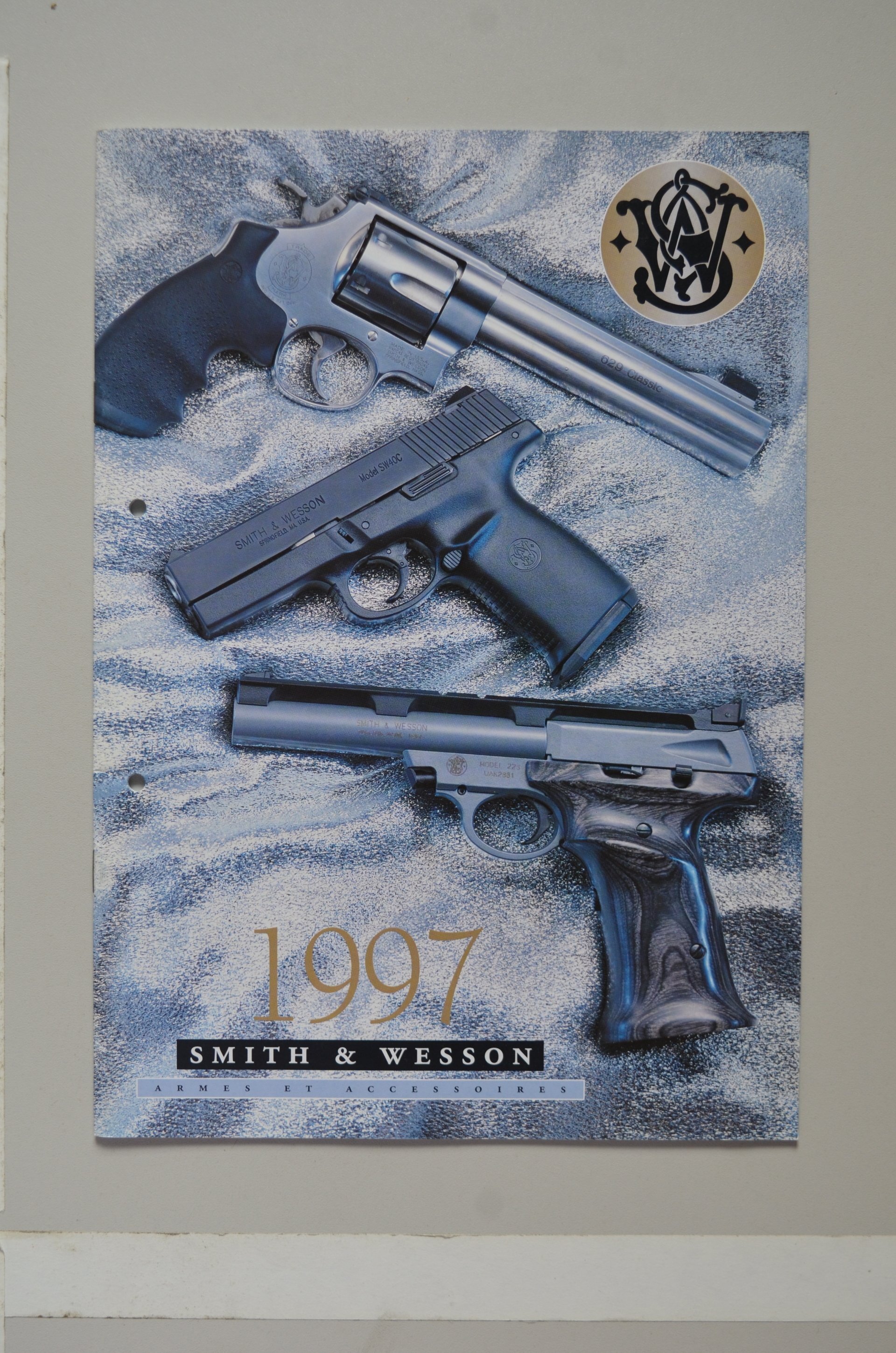 Smith & Wesson Product catalogue 1997