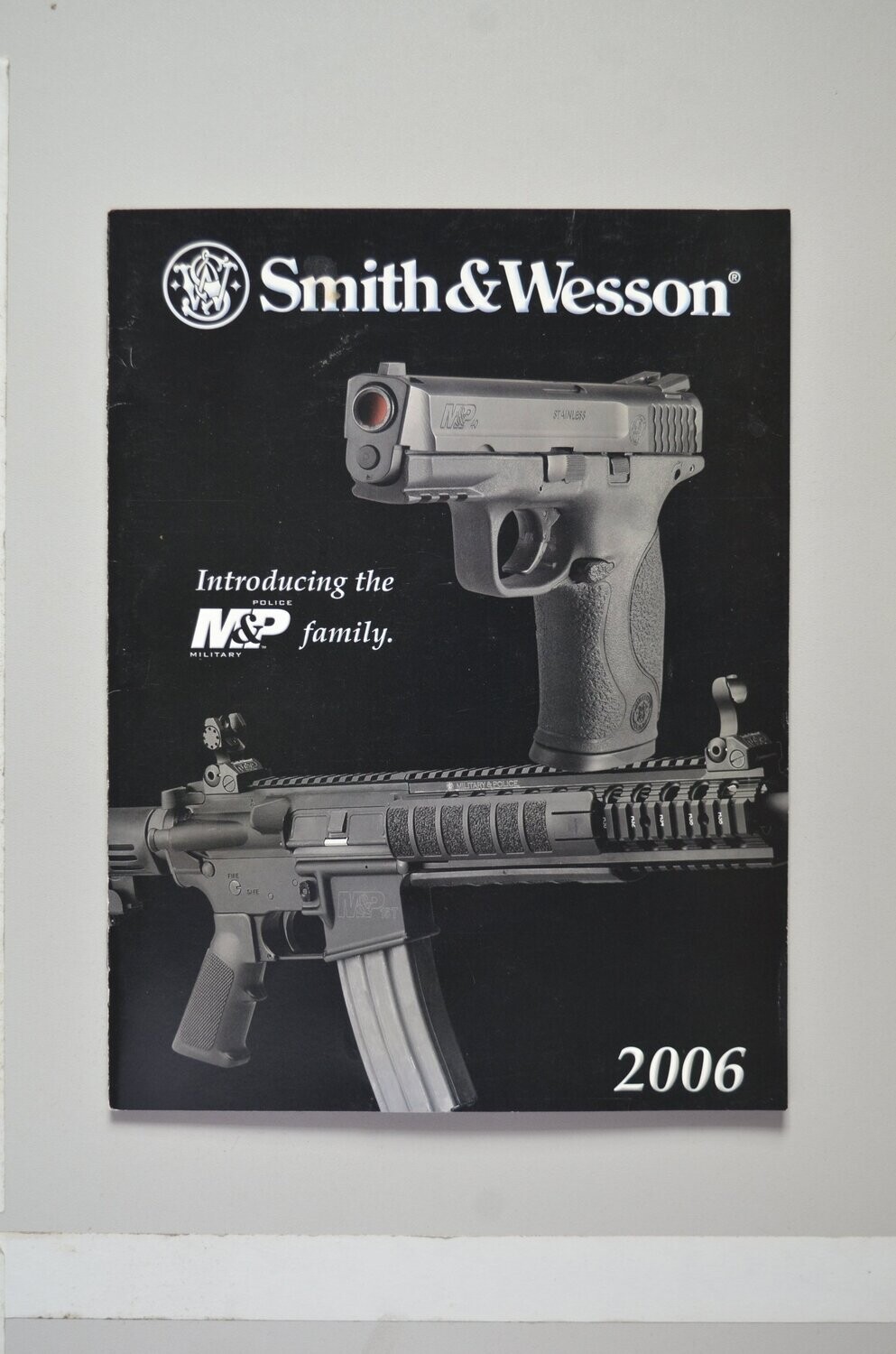 Smith & Wesson Product catalogue 2006