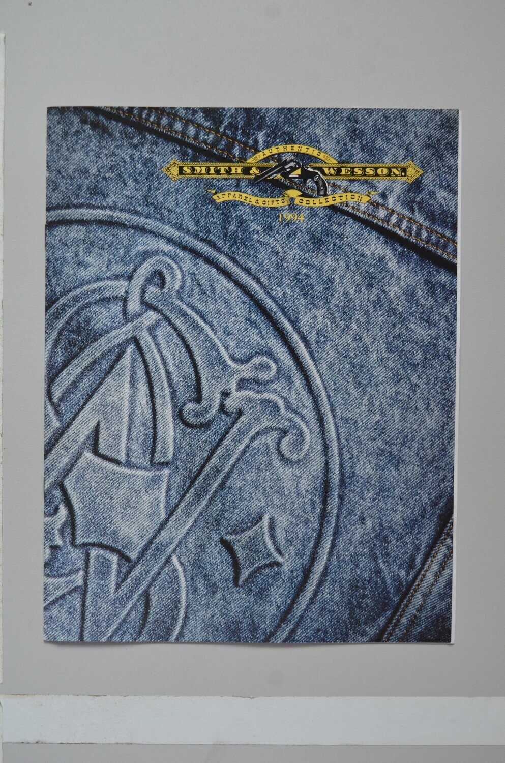Smith & Wesson Merchandise catalogue 1994