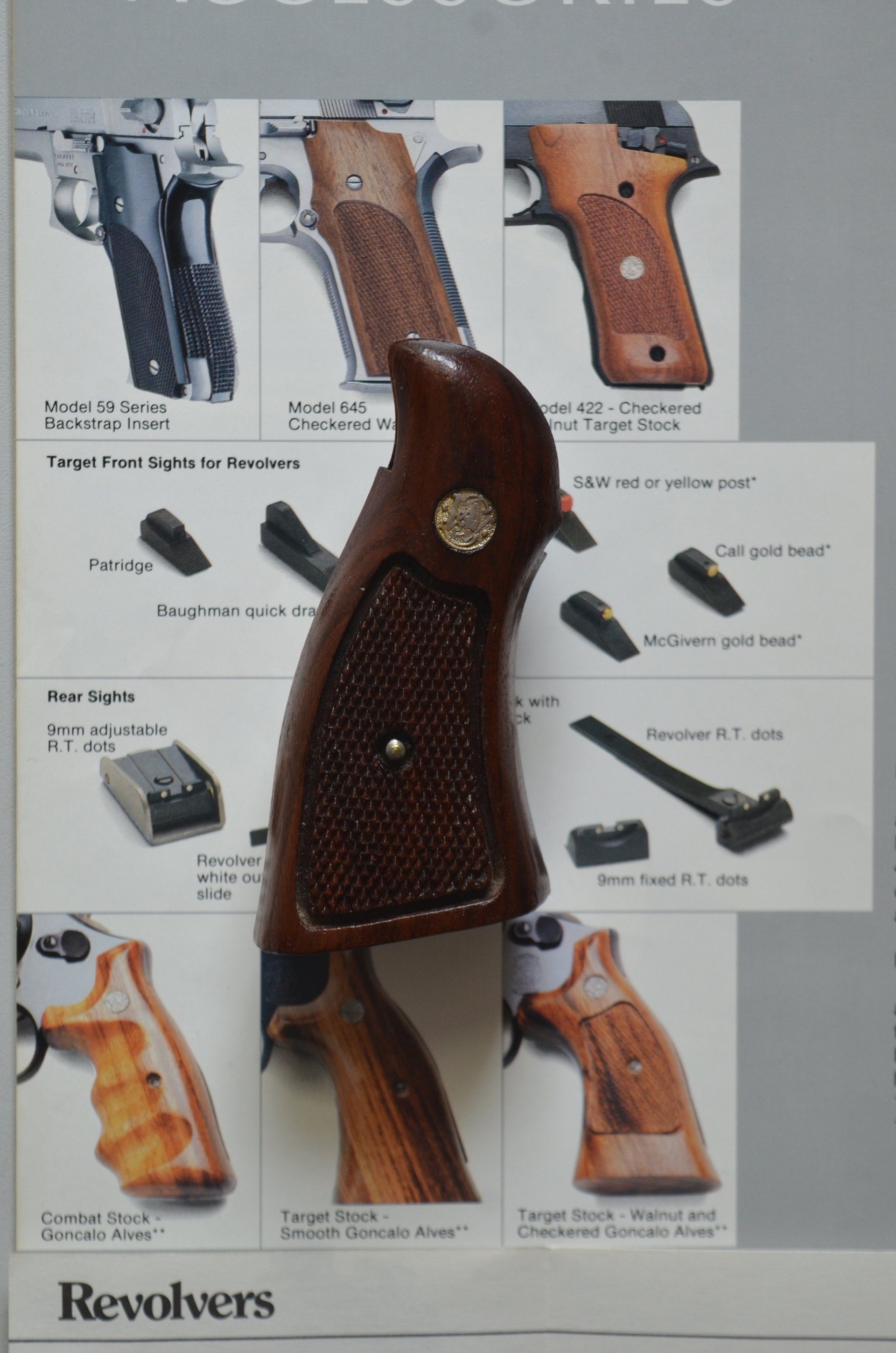 S&W	Grips
